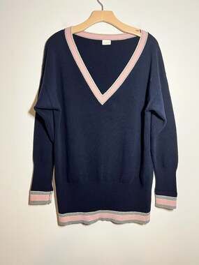Celtic & Co Blue Pink/Gray Trim 100% Geelong Lambswool Slouchy V-Neck Sweater M